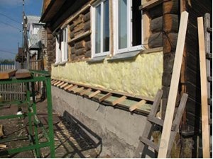 Монтаж сайдинга на деревяний будинок з утепленням стін