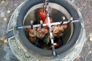 Як побудувати тандир з цегли: технологія кладки і схема установки з фото