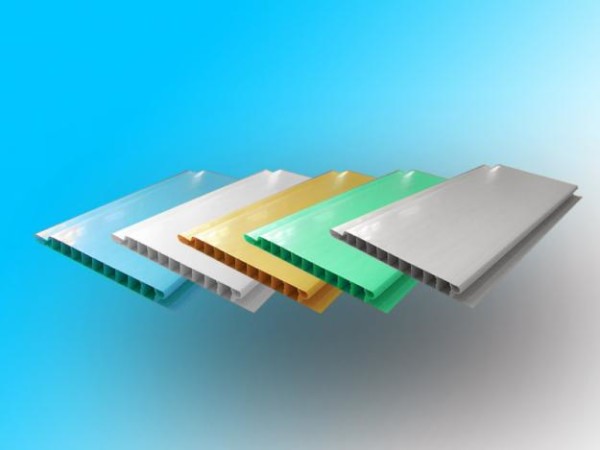 Що краще — сайдинг або вагонка: всі переваги і недоліки популярних матеріалів Що краще — сайдинг або вагонка: всі переваги і недоліки популярних матеріалів