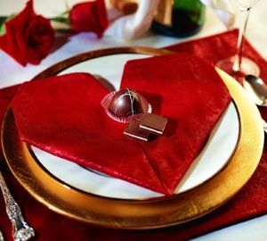 Як зшити серветки для сервірування столу своїми руками