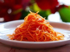 Сира чи варена: корисні властивості моркви для організму людини