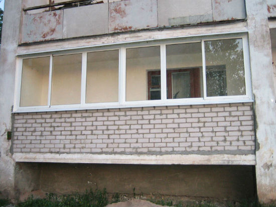 Покроковий ремонт лоджії: 2 варіанти чистової обробки для починаючого майстра Покроковий ремонт лоджії: 2 варіанти чистової обробки для починаючого майстра