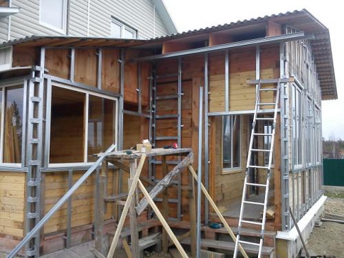 Хочете знати: як обшити будинок металевим сайдингом своїми руками Хочете знати: як обшити будинок металевим сайдингом своїми руками