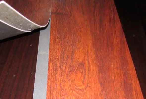 Кварцвініловая плитка: вся правда про підлоговому покритті