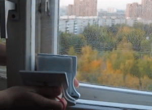 Магнітна щітка для миття вікон або секрет швидкої і безпечної чищення скла