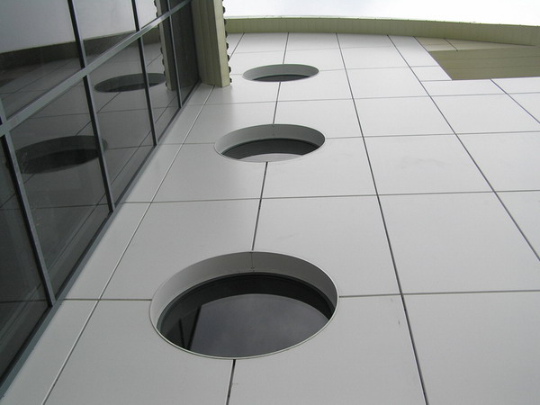 Вентильовані фасади з композиту: особливості монтажу