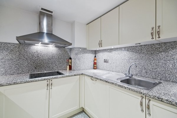 Виступ в кутку кухні