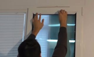 Як самостійно відрегулювати пластикові вікна: 3 основні операції, які легко освоїти кожному