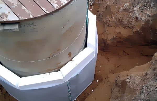 Утеплення колодязя на зиму своїми руками: 3 методики захисту від промерзання