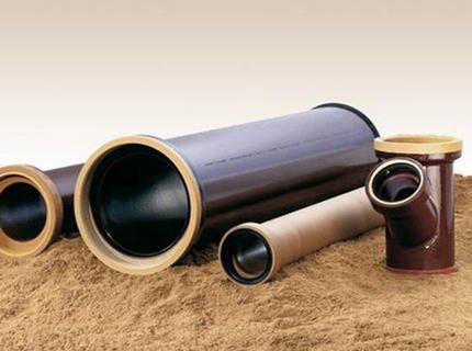 Стояк каналізації, вибір з урахуванням матеріалу виготовлення