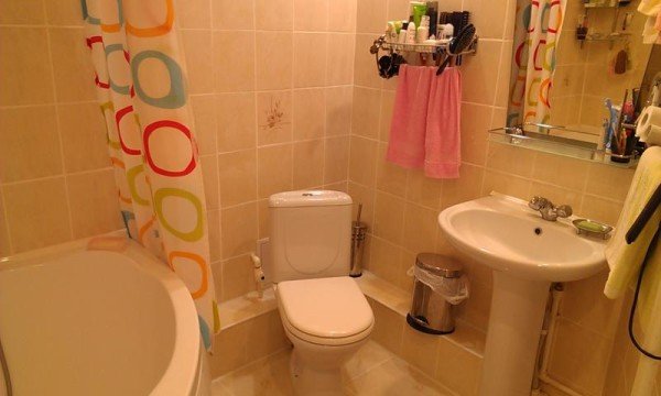 Інтерєр ванної кімнати поєднаної з туалетом: дизайн з фото