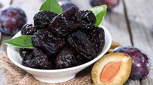 Чорнослив або сушена слива: способи сушіння в домашніх умовах і корисні властивості