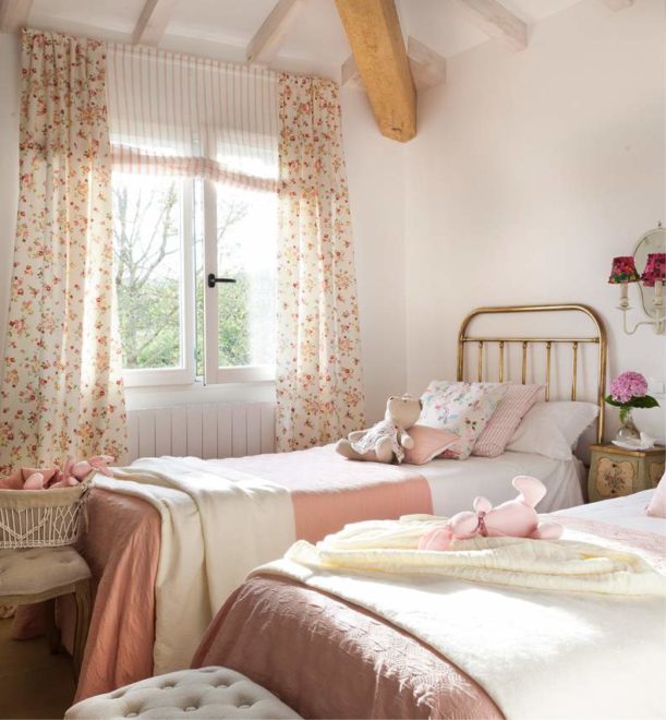 Дизайн інтерєру дитячої кімнати для двох дівчаток