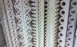 Наличники на вікна: 3 основних варіантів виробів