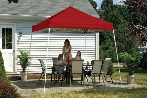 Намети для дачі: особливості конструкції, види з фото і схема складання