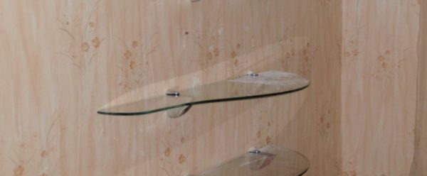 Як зробити полицю на стіну своїми руками: 3 простих варіанти для новачка