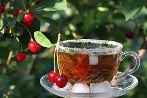 Користь і шкода вишні для здоровя: склад плодів, їх лікувальні властивості та застосування