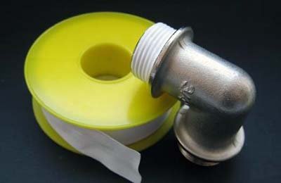 Фум стрічка: яке застосування і як правильно намотувати на різьбу?