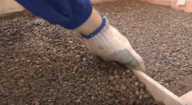 Як зробити підлогу на балконі — 3 найкращих варіанти і їх особливості