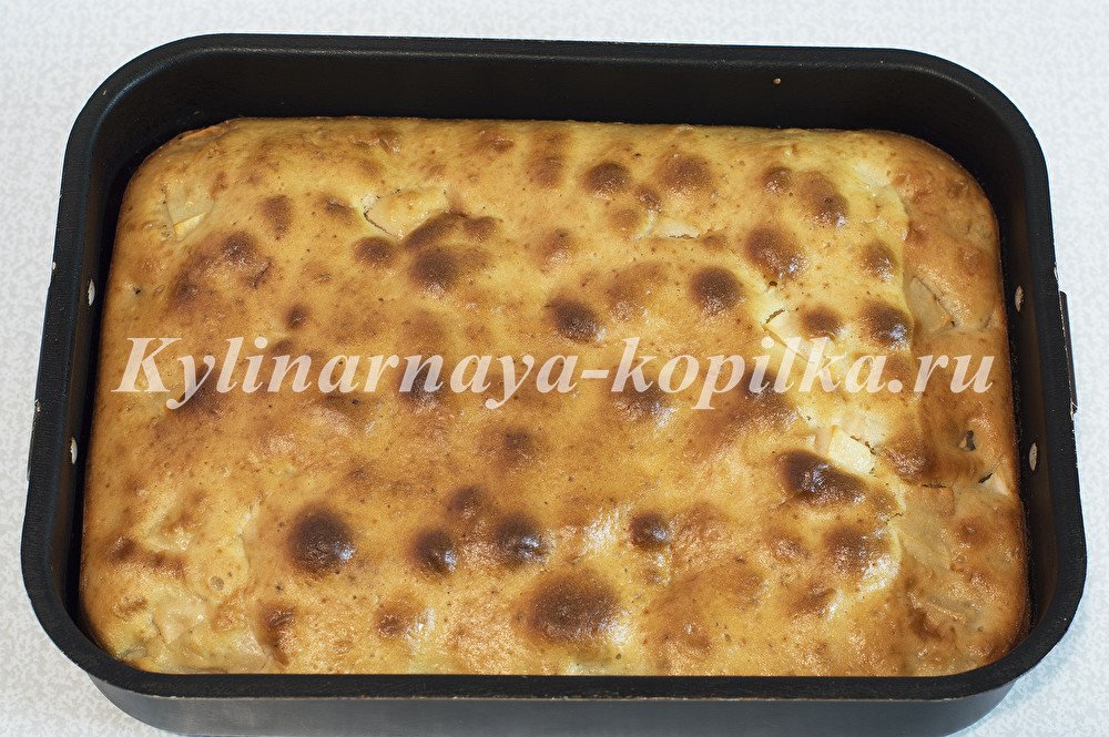 Шарлотка з яблуками: рецепт з фото покроково в духовці