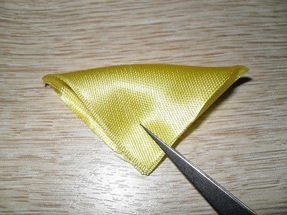 Канзаші квітка з атласних стрічок   майстер клас для початківців майстринь