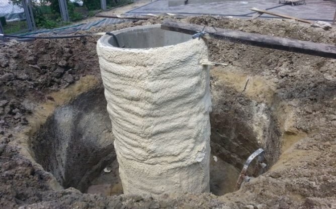 Як утеплити колодязь з бетонних кілець — господарю на замітку