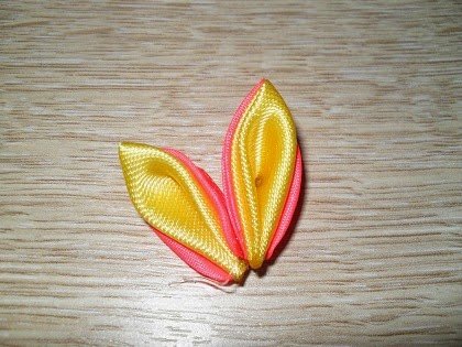 Канзаші квітка з атласних стрічок   майстер клас для початківців майстринь