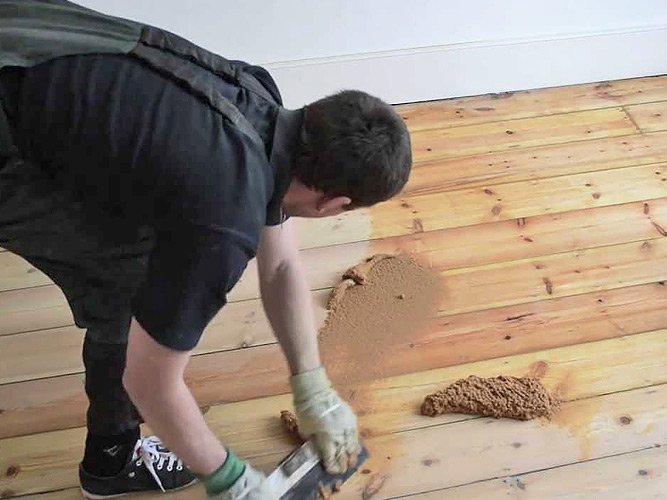 Ефективні способи закрити щілини в підлозі Ефективні способи закрити щілини в підлозі