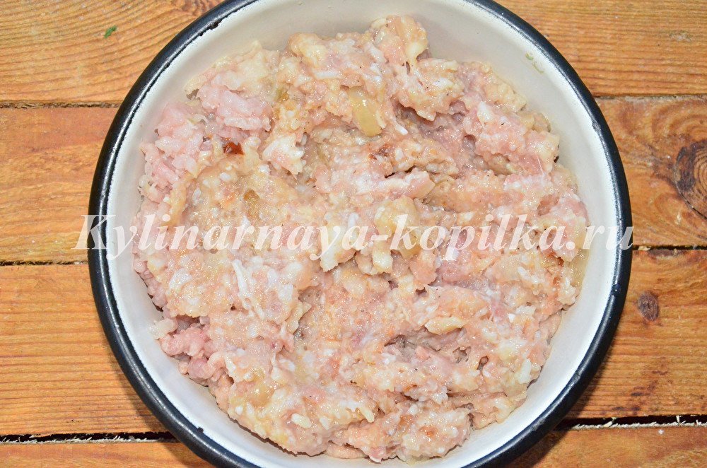 Голубці з молодої капусти: рецепт покроково з фото