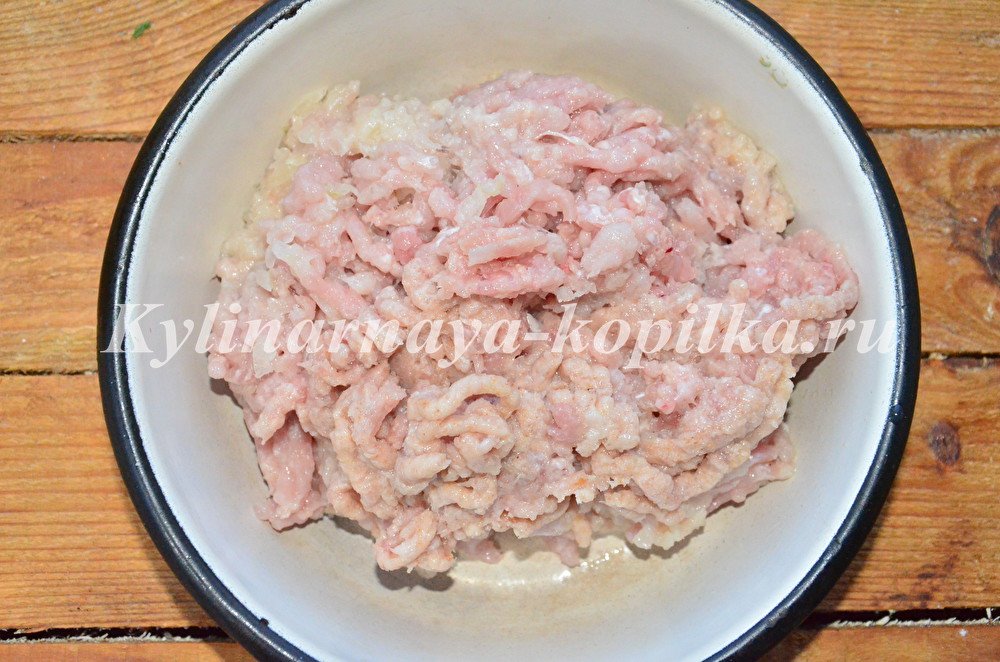 Голубці з молодої капусти: рецепт покроково з фото