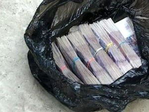 Сонник чорний Пакет з речами бачити уві сні до чого сниться?