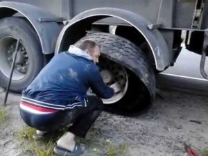 Сонник Фура з причепом велика уві сні бачити до чого сниться?