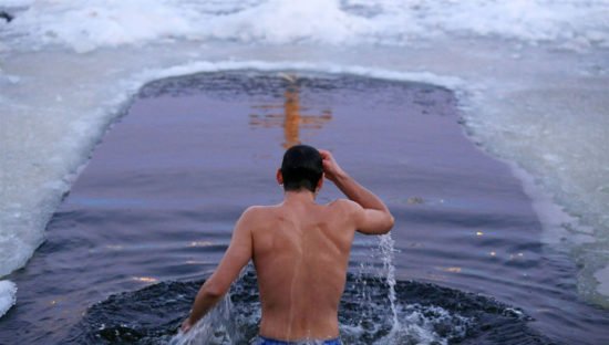 Коли купаються в ополонці на Водохреща 2019, 2020, 2021, 2022, 2023, 2024 та 2025 роках Коли купаються в ополонці на Водохреща 2019, 2020, 2021, 2022, 2023, 2024 та 2025 роках