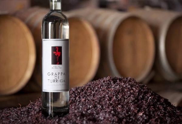 Грапа (Grappa): опис італійського напою, як з чим правильно його пити і які коктейлі можна приготувати на його основі