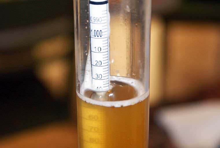 Як користуватися спиртометром: з чого складається оптичний, побутової та інші ареометри, і як з їх допомогою визначити фортеця вина, пива й самогону Як користуватися спиртометром: з чого складається оптичний, побутової та інші ареометри, і як з їх допомогою визначити фортеця вина, пива й самогону