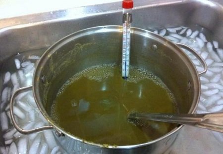 Як правильно гнати самогон в домашніх умовах: відео рецепт з сухопарником і дефлегматором Як правильно гнати самогон в домашніх умовах: відео рецепт з сухопарником і дефлегматором