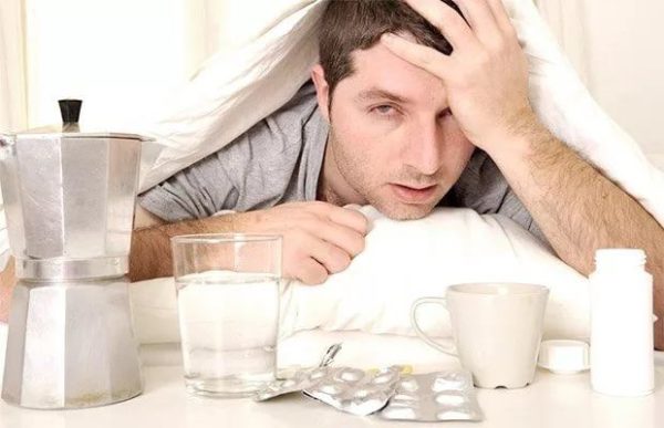 Як вийти із запою: намагаємося самостійно впоратися з проблемою алкогольної залежності в домашніх умовах і знайти вихід з тривалого пивного загулу Як вийти із запою: намагаємося самостійно впоратися з проблемою алкогольної залежності в домашніх умовах і знайти вихід з тривалого пивного загулу