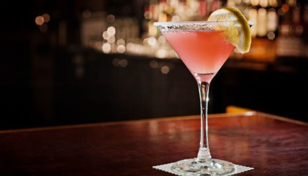 Мартіні Бянко: як і з чим правильно пити італійський вермут, рецепти приготування коктейлів, до складу яких входить цей алкогольний інгредієнт