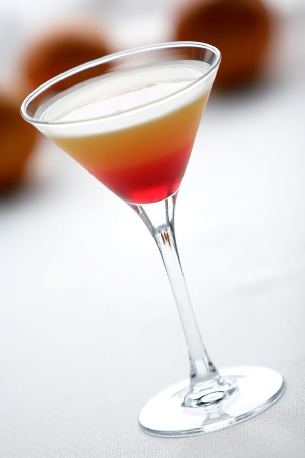 Мартіні Бянко: як і з чим правильно пити італійський вермут, рецепти приготування коктейлів, до складу яких входить цей алкогольний інгредієнт