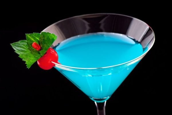 Мартіні Бянко: як і з чим правильно пити італійський вермут, рецепти приготування коктейлів, до складу яких входить цей алкогольний інгредієнт