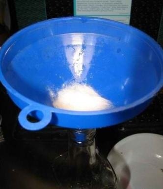 Очищення самогону активованим вугіллям в таблетках з аптеки: пропорції і покрокова інструкція Очищення самогону активованим вугіллям в таблетках з аптеки: пропорції і покрокова інструкція