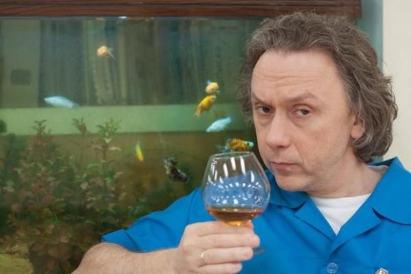 Користь і шкода коньяку: вплив міцного алкоголю на здоровя чоловіків і жінок, руйнує організм людини вживання цього напою в малих дозах