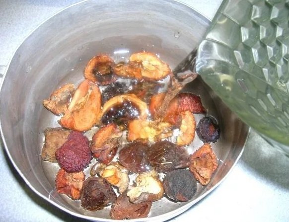 Рецепти браги на березовому соку: приготування в домашніх умовах бражки для самогону, як зробити класичним способом і альтернативними, корисні поради