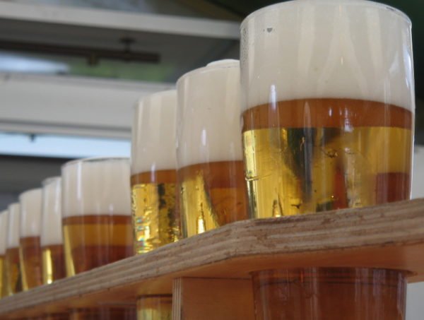 Термін придатності пива: розливного, в пластикових пляшках, банках, живого в кегах, правила зберігання пінного напою