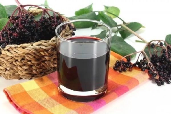 Вино з чорноплідної горобини: прості рецепти приготування алкогольного напою з аронії в домашніх умовах