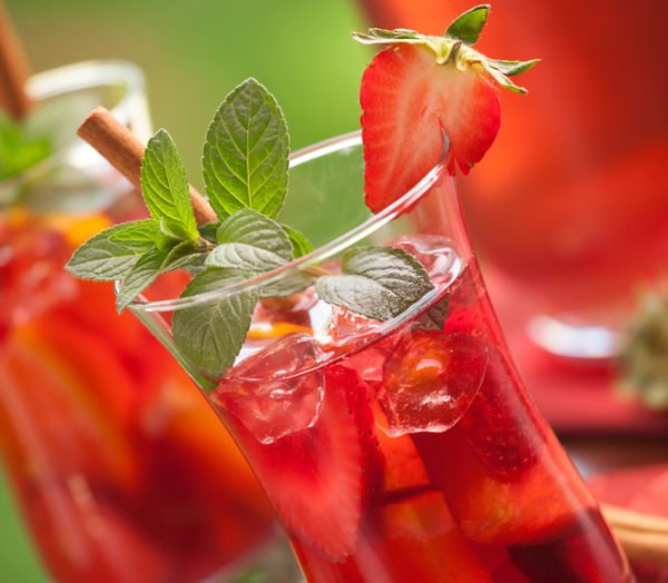 Вино Сангрія: що це таке і як приготувати в домашніх умовах іспанський напій Sangria, використовуючи перевірені рецепти