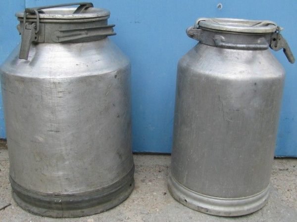 Ємності для бродіння браги: як вибрати бродильну тару з гідрозатворів і без нього?