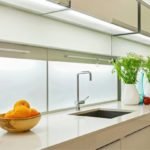 Фартухи для кухні, фото сучасних скинали, ідеї дизайну