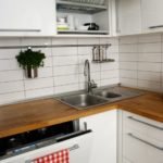 Кухонні гарнітури для маленької кухні в хрущовці, фото