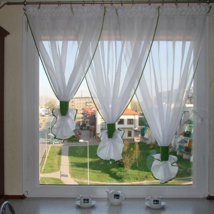 Штори на кухню. Дизайн кухонних штор — огляд і фотопідбірка
